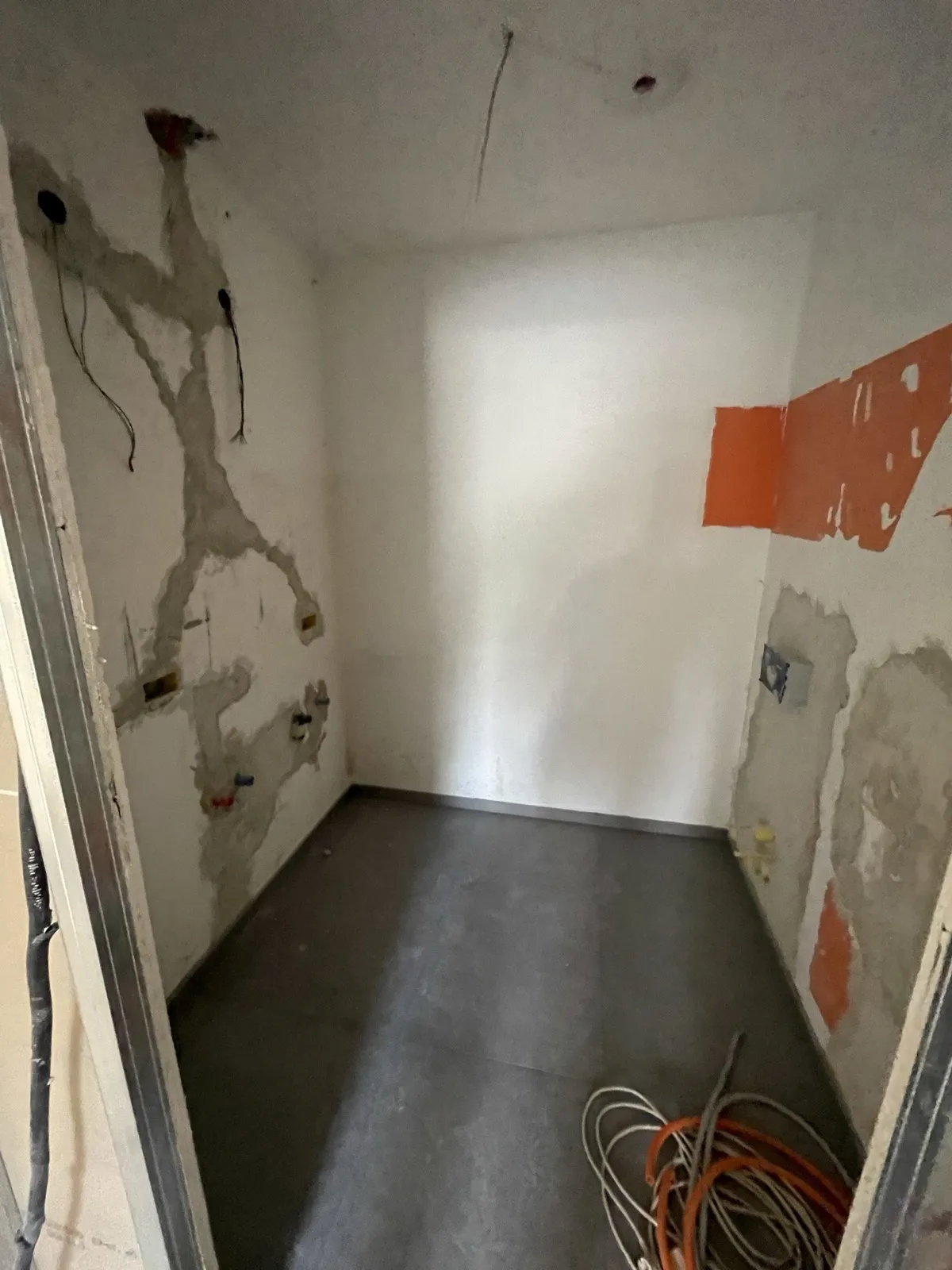 Pralnica / Utility – prenova – Atrijsko stanovanje Ljubljana Savsko naselje